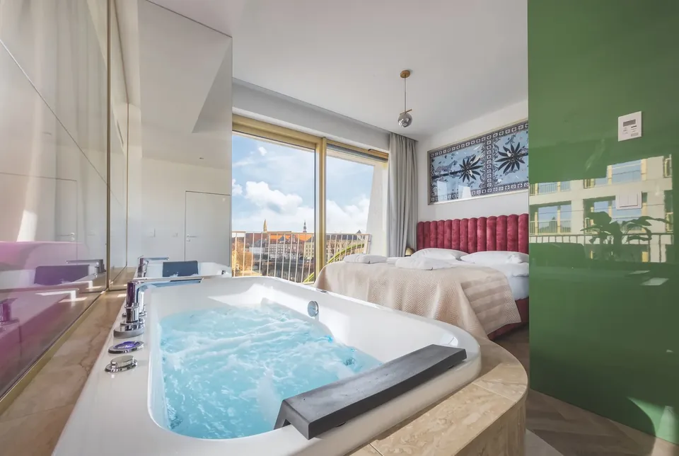 Sypialnia z jacuzzi